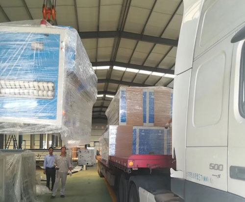 發送現場 發送現場